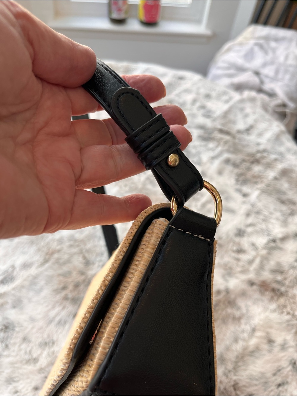 Woven Straw Shoulder Bag with Black Faux Leather Strap - Picture 5 of 9
